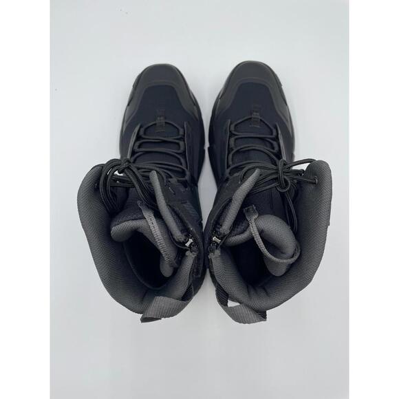 Under Armour UA Charged Valsetz Zip Black US Mens 10 main image 6